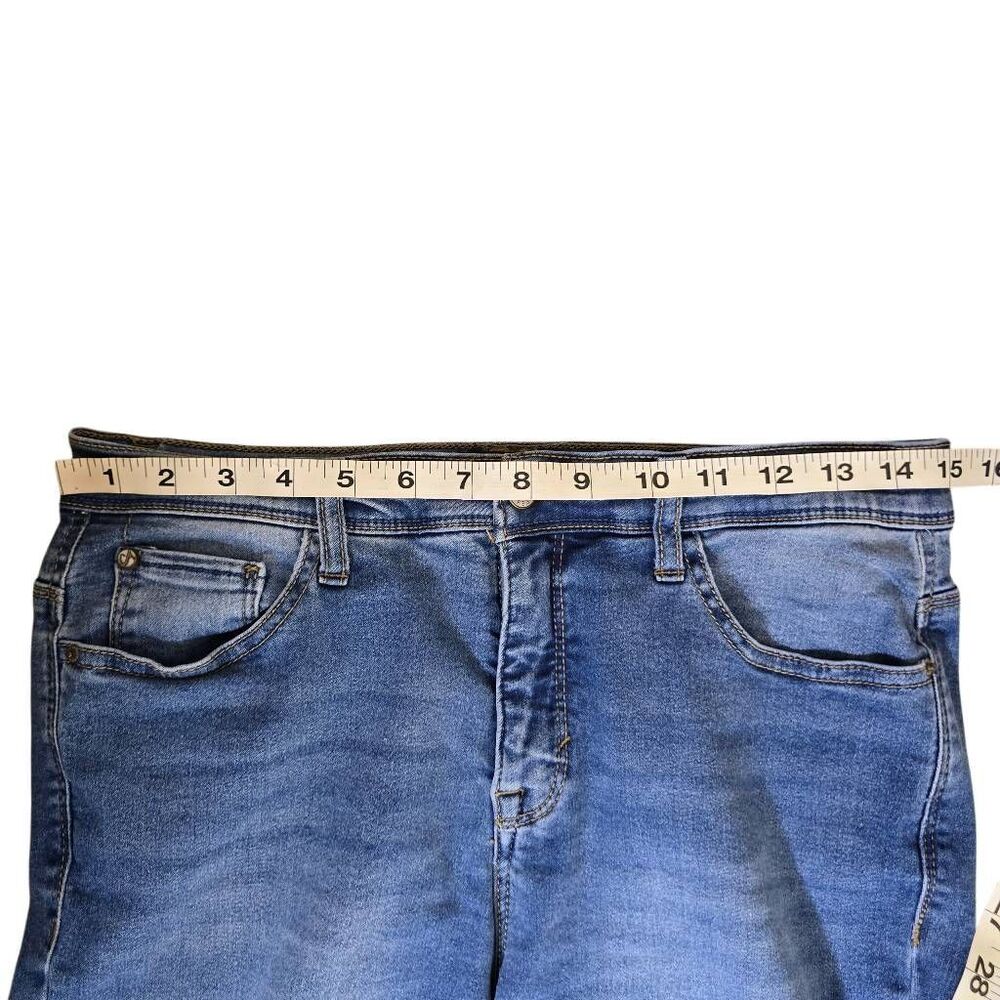 Curve Appeal Crop Capri Jeans Stretch Medium Wash Mid Rise Side Slits Sz 10/30 - Picture 7 of 10